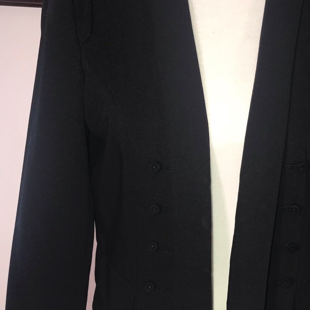 Details, details in this short jacket